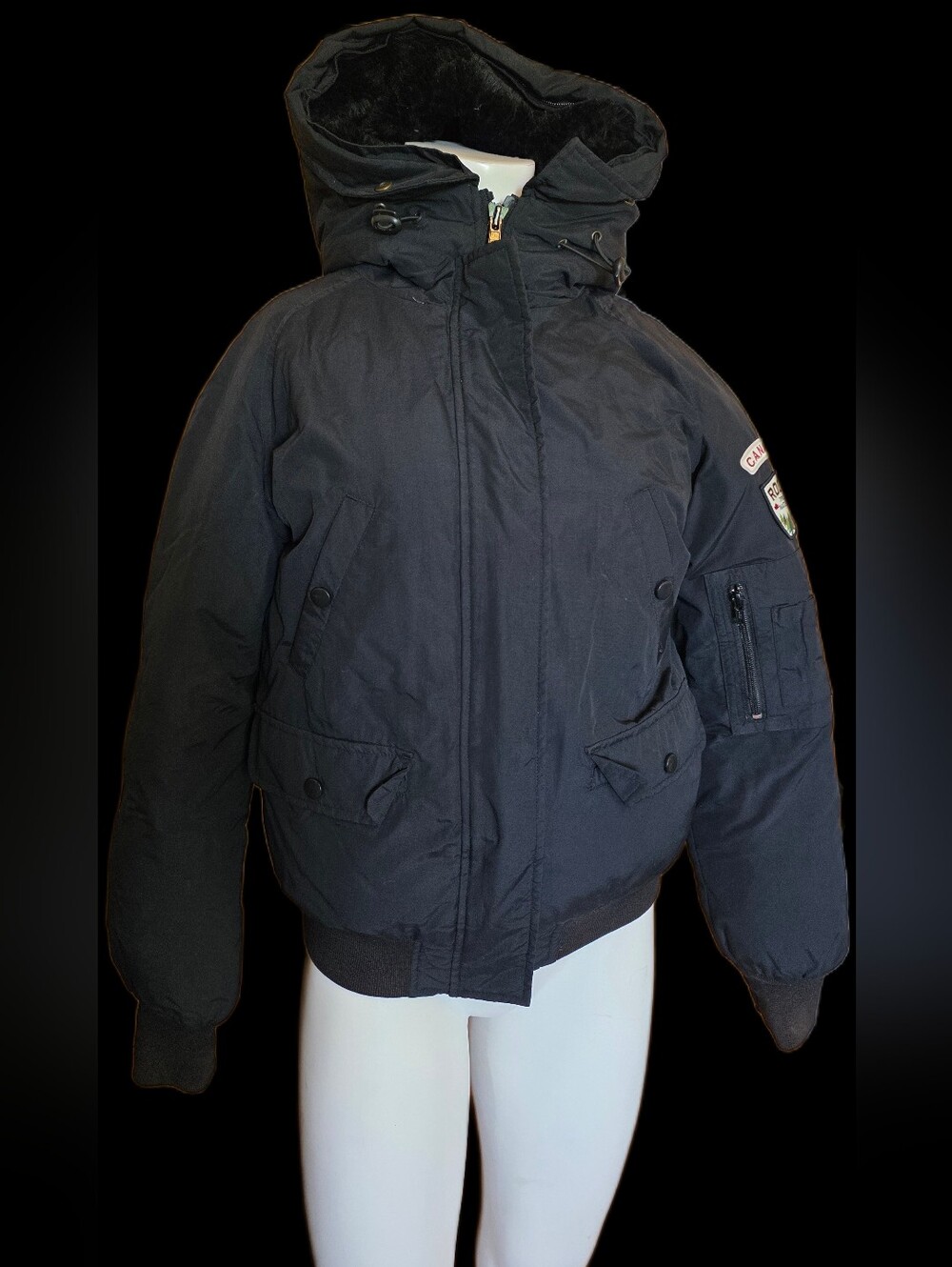 Roots Women's Size Small Down Filled Winter Jacket